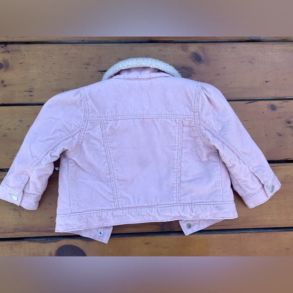 Baby Gap Sherpa Lined Pink Corduroy Jacket SZ 12-18 months - Picture 3 of 5